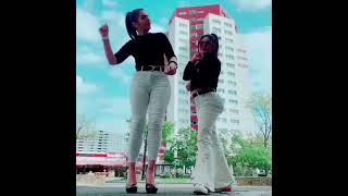 Beautiful dance of stylish Iranian girls 😍 They are very fit 🤤