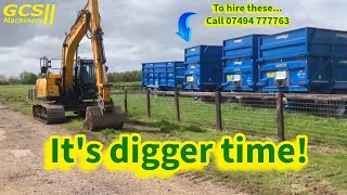 Progress on the new build & Micheal gets the digger out