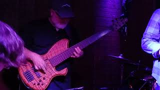 Andy Woodson -bass solo w/Skjold Fretless on "REZA" by Jaco Pastorius 11/21/2024