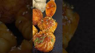 yaha to momo's ka bhandaar hai🤩😋🥵 street food #momos #momolovers #youtubeshorts #trending #shorts