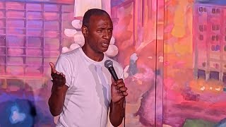 TOMMY DAVIDSON COMEDY SHOW. HELIUM COMEDY CLUB.