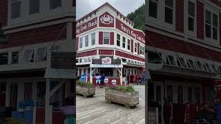 Tracy's king crab shack in Juneau, Alaska