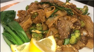 Beef Pad See Ew (Thai Stir Fried Noodles) |Mic’s Cuisine Vlog