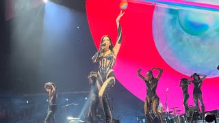 Dua Lipa - Levitating @ The Forum Los Angeles