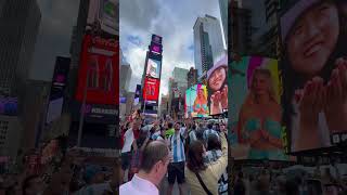 Así fue el BANDERAZO ARGENTINO en NUEVA YORK…😳🇺🇸🇦🇷#TimesSquare #CopaAmerica2024 #speedunlimited