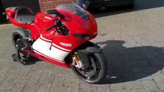 Ducati Desmosedici Walk around