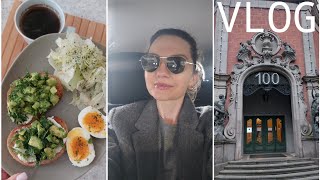 VLOG. Завтрак, обмен книгами, секонд хенд и самый красивый кинотеатр в Риге 🤍