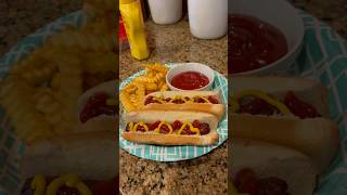 KETCHUP OR MUSTARD HOT DOGS? #hotdogs #ketchup #mustard