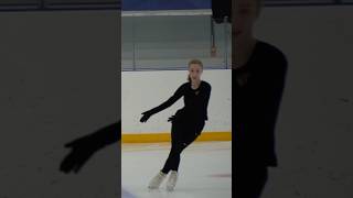 Запиналась, падала. Первая тренировка программы #фигурноекатание #figureskating #shorts