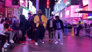 @RichPrickTana • “Kickin My P” in Times Square, New York City (⁠@dre_da_dancer) • 🔥🔥🔥🔥