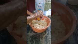 PÃO CASEIRO COM FRUTAS CRISTALIZADA