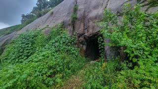 Quarry tunnel in the heart of Seoul, near Dongdaemun - South Korea