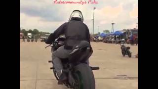 Very risky show of a motorcycle