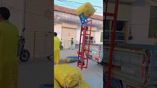 Small square bag small square bale loading machine