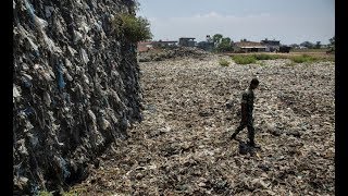 Indonesian Citarum River: Living next to the dirtiest river in the world (2018)