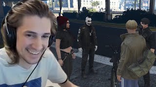 xQc Steals a BMX Bike From Emo Biker Gang | GTA 5 NoPixel 3.0