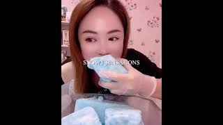 EATING FORM FLAVOURED SQUEAKY ICE #iceeatingasmr #iceeatingonlybites #squeakybites