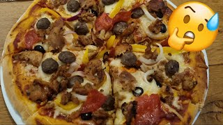 How to make the Best homemade pizza recipe.