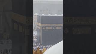 Heavy Rain in Masjid Al Haram. #امطار‬⁩ ⁧‫#الحرم_المكي‬⁩ ⁧‫#الان‬⁩