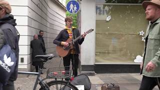 "Blackbird" The Beatles, Paul McCartney - Patrick Thomsen cover (Aarhus, Denmark)