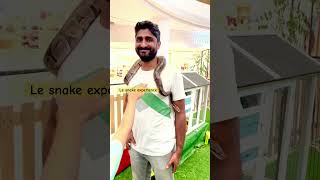 Le Snake experience.. #snake #encounter #pettingzoo #fun #lulumall  #funny #youtubeshorts #shorts