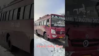 Bus Ride In Fresh Snowfall In Bhaderwah-Chinta Valley || #bhaderwahisbhaderwah #bhaderwah #snowfall