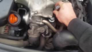 2.0 TDI BKD VAG AUDI A3 2005 OIL filter replacement at home - 1