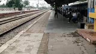 Gujarat Sampark Karti Express Full Speed 130Kmps||Indian Rail Humsafar||