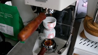 BTS: Preparing a bottomless espresso mirror shot (Niche Zero and Gaggia Classic Pro)