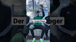 #Anzeige | Verschiedene Spieler auf der Ersatzbank 😂⚽️ #fussball#comedy#shorts