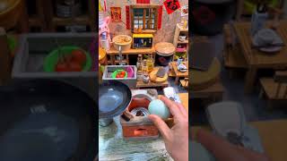 This is how the mini kitchen looks like cooking. Mini kitchen play house toy baby cooking education