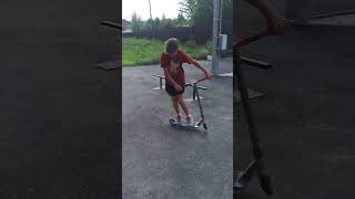 #scoot #scootering #tricks #брай #вип #самокат #трюки #трюкинасамокате #трюковойсамокат #bmx