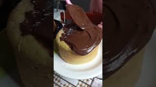 Bolo de baunilha com ganache de chocolate #shorts