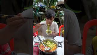 Make Koreno Noodle Khmer Cooking Style ធ្វើមី Koreno បែបខ្មែរ ដាក់បន្លែស្លឹកបាស់ត្រកួន