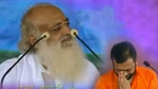 सुरेश ( Sureshanandji ) को भगवान लंबी उम्र दे - Sant Asaram Bapu Ji | Rishi Amritwani