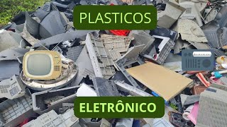 Plásticos eletrônicos na reciclagem