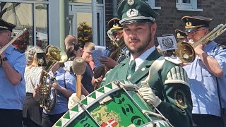 Schützenfest Neuss Furth 2023 Aufmarsch zur Parade