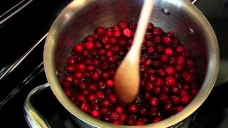 How to Make Cranberry Sauce for Thanksgiving Homemade