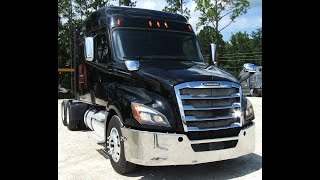 2019 Freightliner Cascadia stock# KR0734