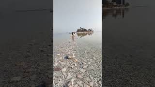 Isola dei conigli.. slalom tra le pietre...