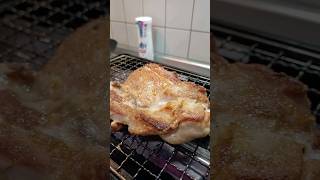 【炙りや】「鶏もも一枚肉」を網焼きして喰らう債務者