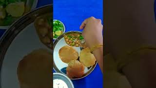 Chola Puri 😋  #food #foodie #foodshorts #foodreview #foodporn #trending #indianfood