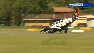 Video Crash Landing Without A Nose Wheel   Australia