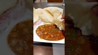 chole bhature is love 🤤🤤🥵 #cholebhature #cholebhaturerecipe #shorts #cholekulche #trending