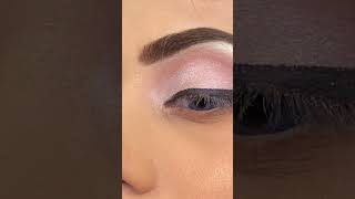 liner ko nichy say bee blend ker sakty hai easily #farahsalon #farahbeautysalon #cosmetics