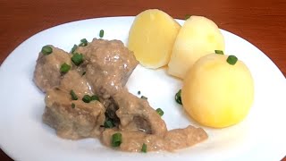 Тушеная ПЕЧЕНЬ В СМЕТАННОМ СОУСЕ вкусная даже без гарнира.