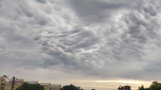 Mammatus a l'approche de BELAL