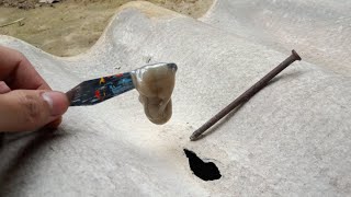 Poor farmer makes waterproof glue for the roof for 1 USD, and pours gasoline into foam surprised