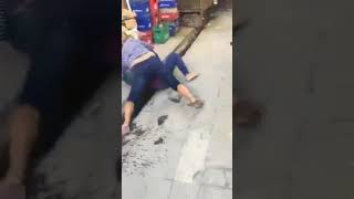 Crazy fight ladies