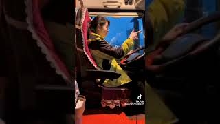 Beautiful Girl Truck Drivers | the lady truck driver, picking up goods on